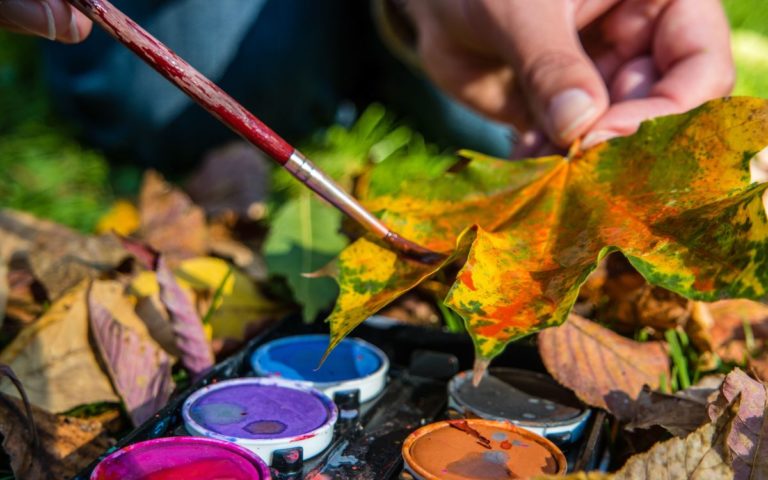 leaf spray painting